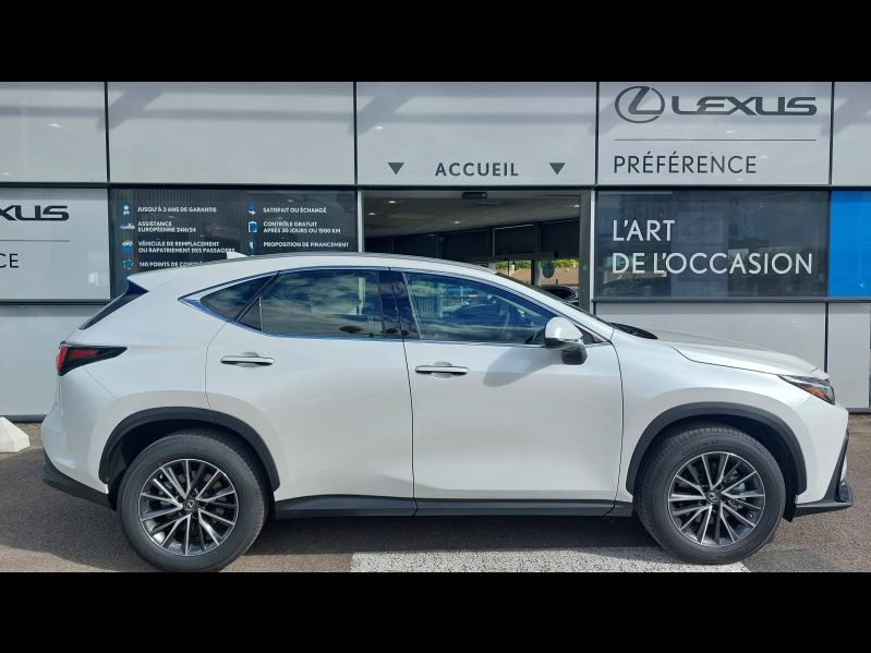 LEXUS NX d’occasion à vendre à Nîmes chez Toyota Nîmes (Photo 9)