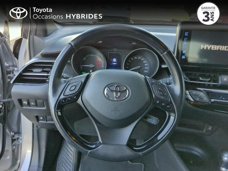 TOYOTA C-HR d’occasion à vendre à Nîmes chez Toyota Nîmes (Photo 9)