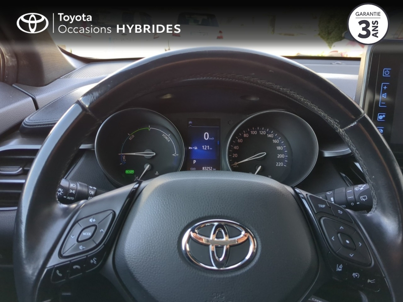TOYOTA C-HR d’occasion à vendre à Nîmes chez Toyota Nîmes (Photo 13)