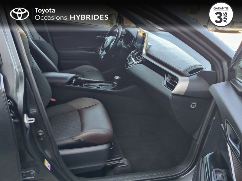 TOYOTA C-HR d’occasion à vendre à Nîmes chez Toyota Nîmes (Photo 6)