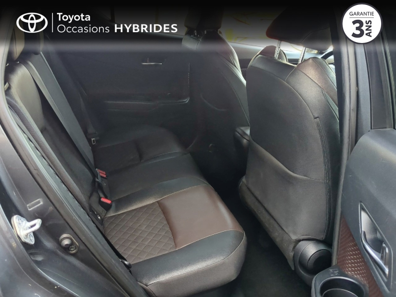 TOYOTA C-HR d’occasion à vendre à Nîmes chez Toyota Nîmes (Photo 7)