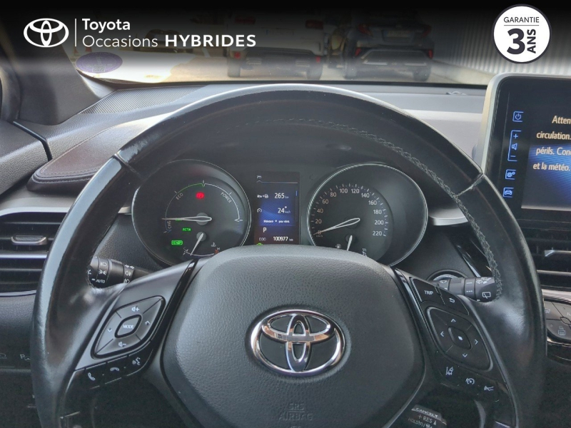 TOYOTA C-HR d’occasion à vendre à Nîmes chez Toyota Nîmes (Photo 13)
