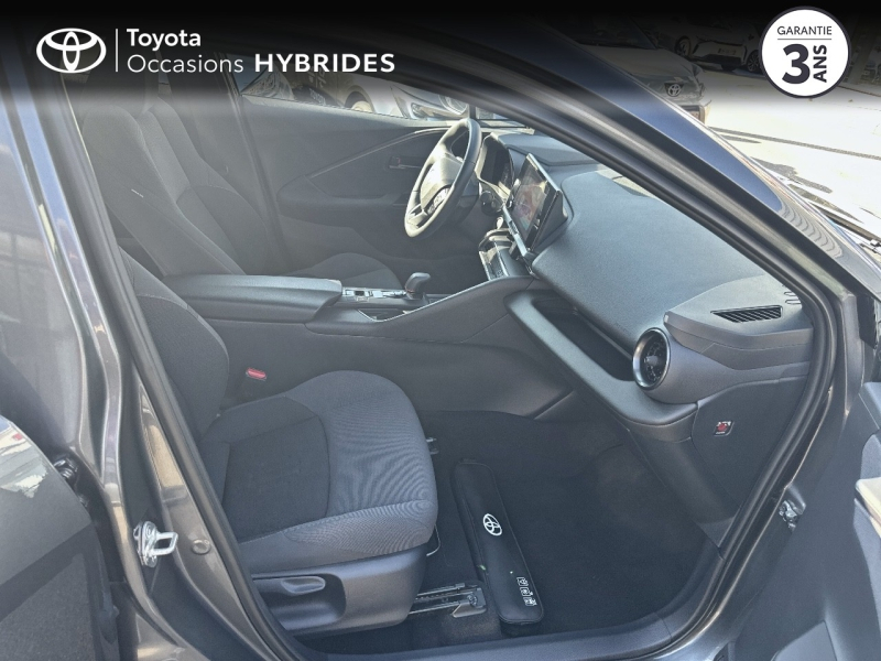 TOYOTA C-HR d’occasion à vendre à NÎMES chez VEYRUNES (Photo 6)