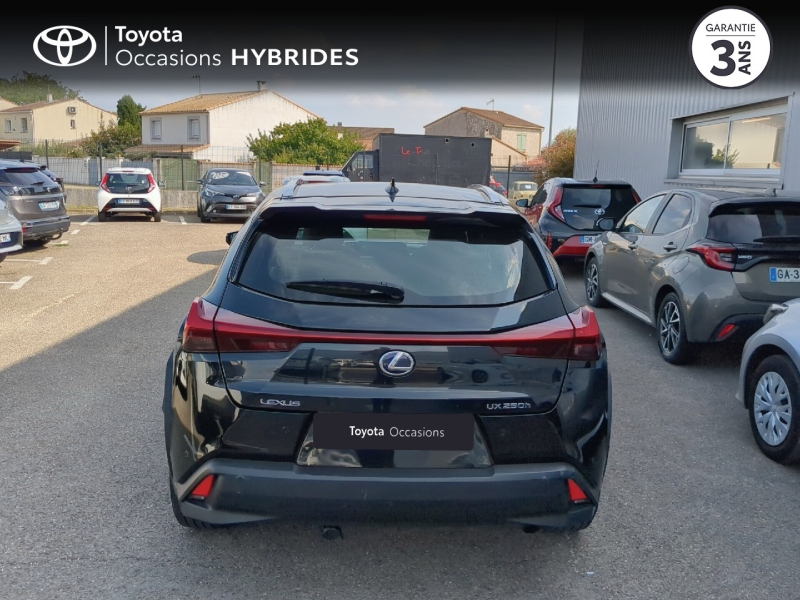 LEXUS UX d’occasion à vendre à NÎMES chez VEYRUNES (Photo 4)