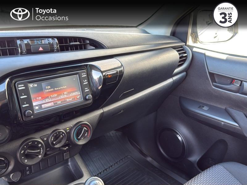 TOYOTA Hilux VUL d’occasion à vendre à NÎMES chez VEYRUNES (Photo 8)