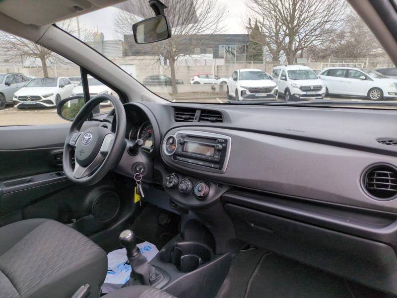 TOYOTA Yaris d’occasion à vendre à NÎMES chez VEYRUNES (Photo 15)
