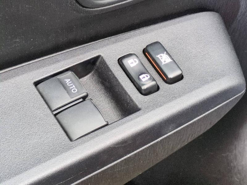 TOYOTA Yaris d’occasion à vendre à NÎMES chez VEYRUNES (Photo 18)